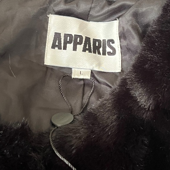 NWOT Apparis Color Block Faux Fur Cropped Coat Size Large - Picture 6 of 9